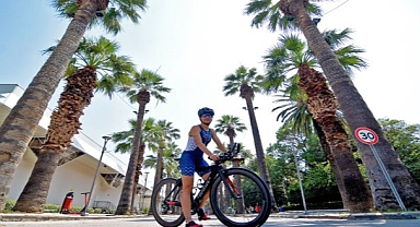 İzmir'in 'Demir Lady'si İtalya'dan zaferle döndü