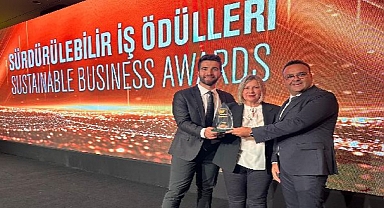 Efes Tarlası Yaşam Köyü’ne Sürdürülebilir İş Ödülü