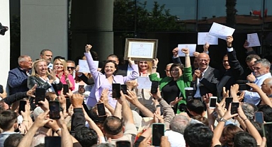 Filiz Başkan Mazbatısını Aldı: Seçimlerde Herkes Kazandı, Efes Selçuk Kazandı