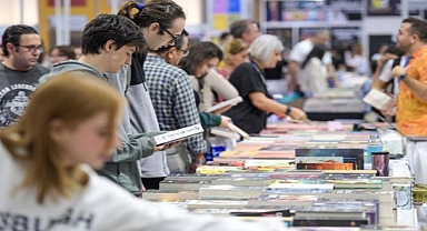 Fuarın onur konuğu Hakan Günday