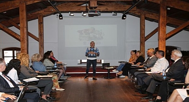 Değerlerimize Sahip Çıkmalıyız