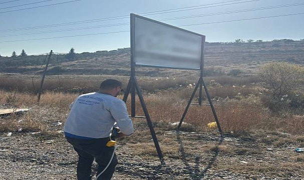 Görsel Kirlilik Yaratan Reklam Panoları