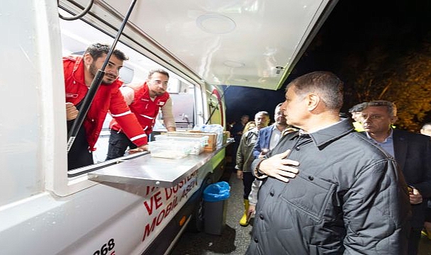 Başkan Tugay Foça’da incelemelerde bulundu