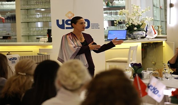 “Efes Tarlası Yaşam Köyü Bir Cumhuriyet Projesidir”