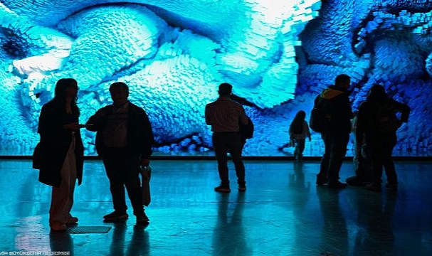 İZKİTAP’a her yaştan ziyaretçi