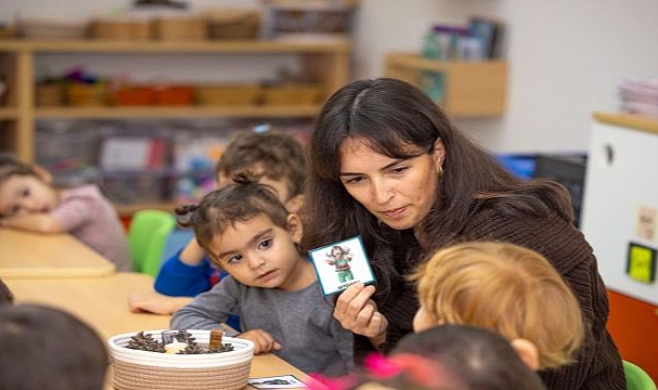 Eğitim gördüğü anaokuluna öğretmen oldu