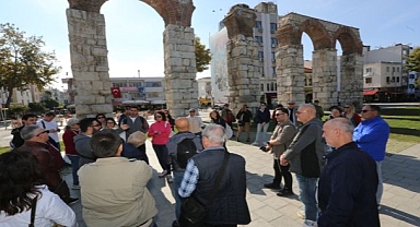 İzmirli Turist Rehberlerinden Efes Tarlası Yaşam Köyü’ne Eğitim Ziyareti