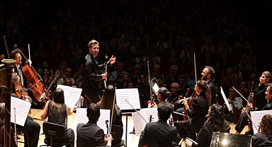 İzmir Oda Orkestrası dünyaca ünlü klarnetçi Barragán ile sahne aldı