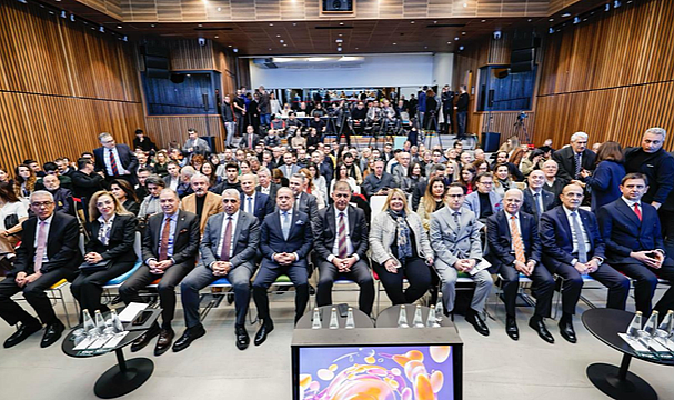 Başkan Tugay: Çözüm ortak akıl ve planlı politikalar