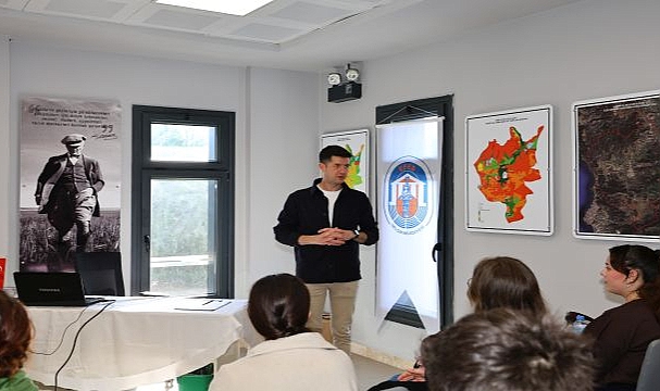 Gençler kariyer yolculuğu için efes tarlası yaşam köyü’nde buluştu