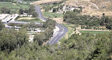 Pamucak yolu baştan sona yenilendi