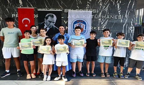 Efes Selçuklu çocuklar yaz okulunda teknolojinin dilini öğrendi