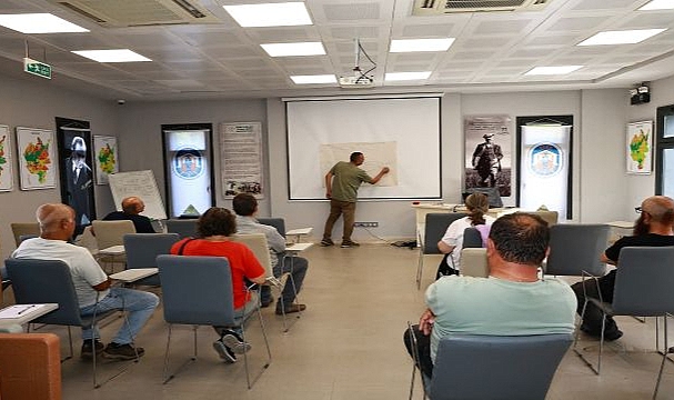Efes tarlası yaşam köyü’nde yerel tohum ve kışlık fide eğitimi